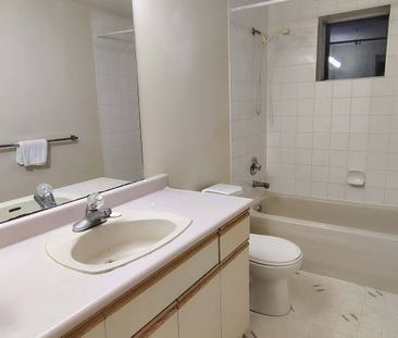 Furnished studio basement suite with private access and utilities incl - Photo 4