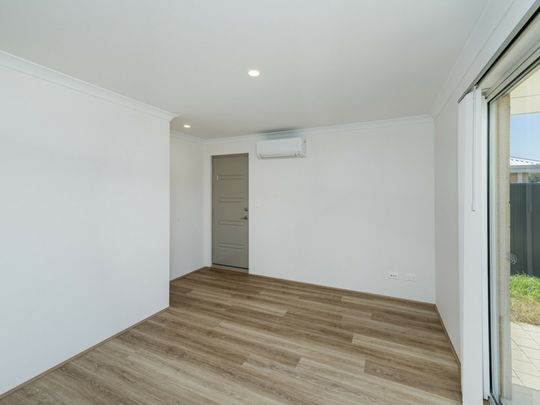 Near new and waiting for its next occupants - Photo 1