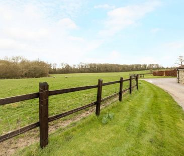 2 bedroom barn to rent - Photo 4