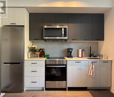 #112 - 2300 St Clair Avenue W – Toronto W02, Ontario - Photo 6