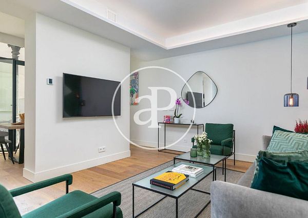 Flat with terrace for rent in Goya (Madrid)