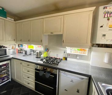 4 bedroom terraced house to rent - Photo 6