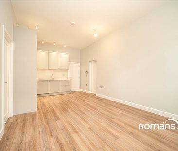 Broad Street, Wokingham, Berkshire, RG40 - Photo 6
