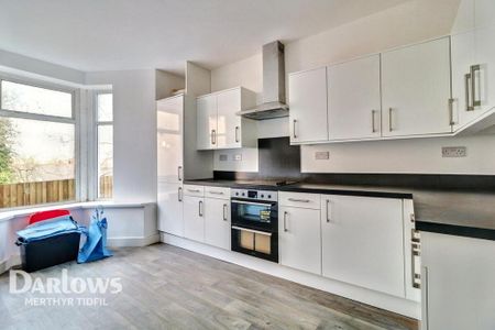 1 bedroom in a house share to rent - Photo 3