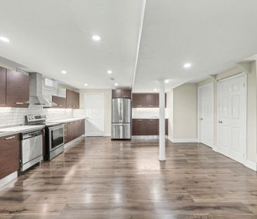 For Lease - 286 Royalpark Way, Vaughan, Ontario - Photo 1