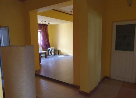 Casa la curte in zona Floreasca - Fotografie 4