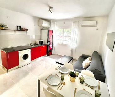 Calle Granate, Sevilla, Andalusia 41009 - Photo 4