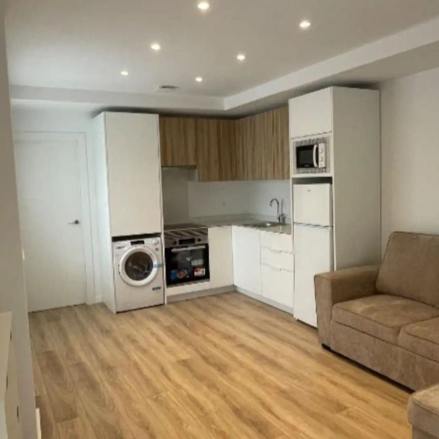 Apartamento de alquiler en Calle Iniestas, 12, Juan Carlos I - Photo 1