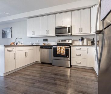 For Lease - 925 Manhattan Way Unit# 152, London North, Ontario - Photo 3