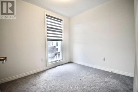 37 QUEENPOST DRIVE - Photo 5