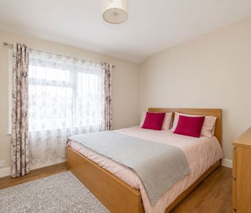 3 bedroom mid terraced house to rent, - Photo 4