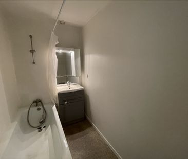 Location Appartement 1 pièce 35m² - Photo 5