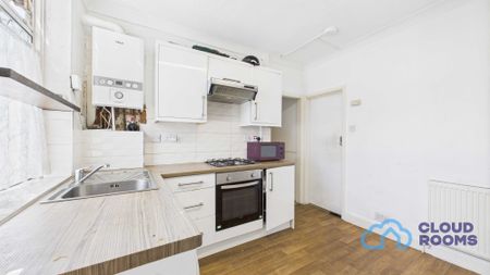 RM2 Regal Court | Enfield | London | N18 2XU - Photo 3