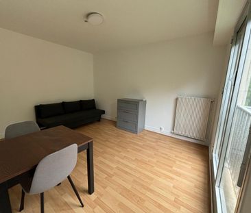 Location Appartement 1 pièce Meublé 22m² L HAY LES ROSES 94240 - Photo 1