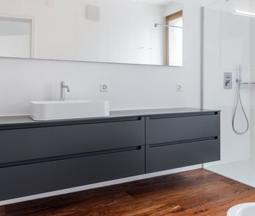 PROPRIETÀ IN AFFITTO ESCLUSIVA CON GIARDINO E PISCINA | EXKLUSIVES MIE - Foto 4