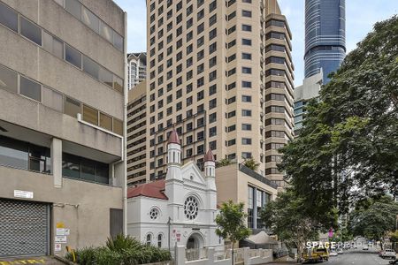 Furnished Studio Apartment - Photo 4