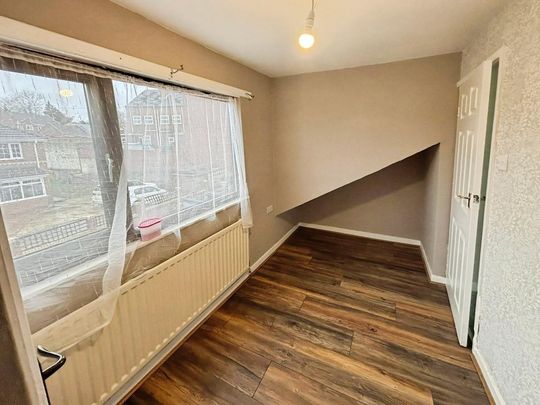 2 bedroom end of terrace house to rent - Photo 1