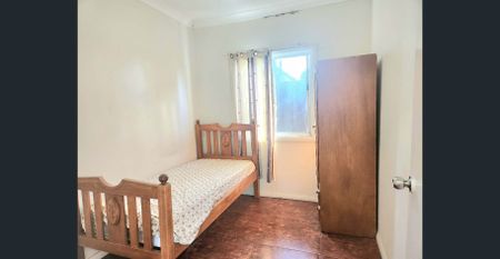 Fully Furnished Semi-detached House For Lease - Photo 2