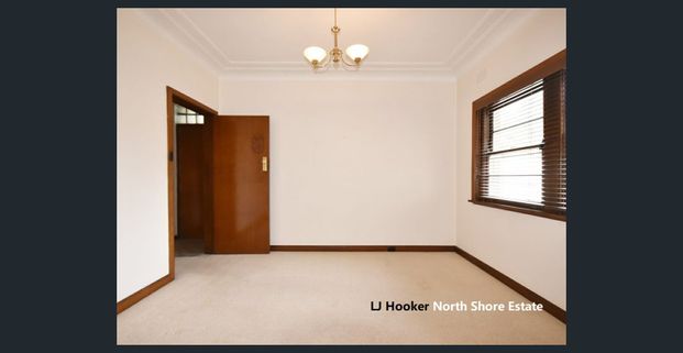 Walk to Train and School - Photo 1