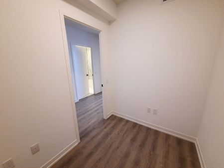 For Lease - 8 Interchange Way Unit# 915, Vaughan, Ontario - Photo 5