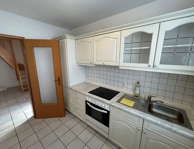 Sanierte 4 Zimmer-Wohnung mit Garage und Balkon in Nienburg - Foto 1