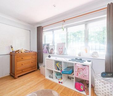 3 bedroom detached house to rent - Photo 6