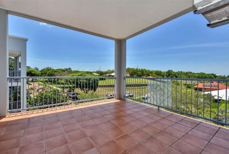 2 Bedroom Unit Close to Darwin CBD – Pool in Complex - Photo 3