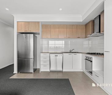 Stylish Two-Bedroom Living in Wollert - Photo 4