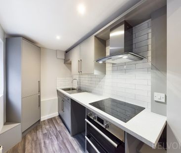 2 bedroom semi-detached house to rent - Photo 2