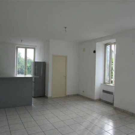 Location appartement 3 pièces - 72m² à Guingamp (22200) - Photo 3