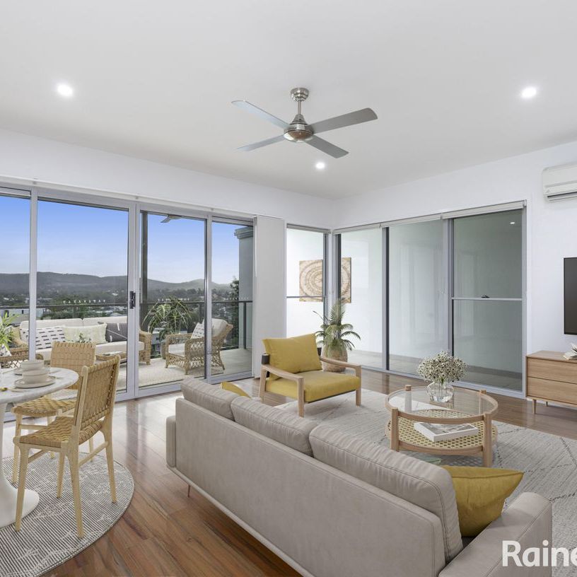 Large Modern Apartment Perfectly Positioned in the heart of St Lucia! - Photo 1