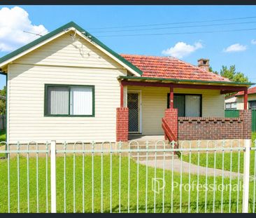 Well presented 2 bedroom home - Photo 6