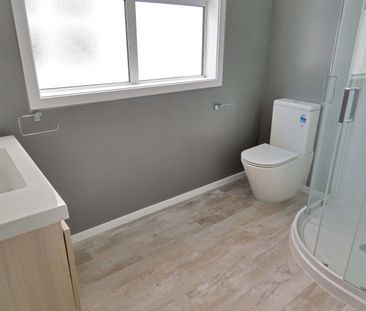 Stokes Valley - Photo 1