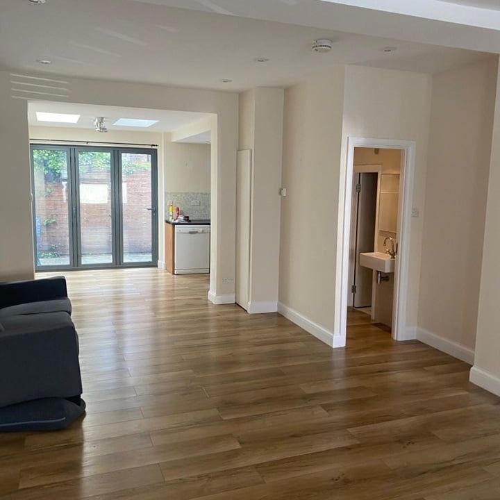4 Bed Terraced House, Abdale Road, W12 - Photo 1