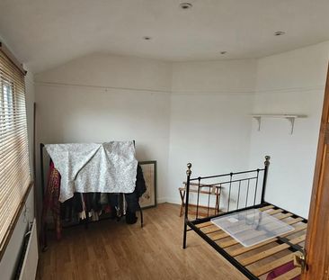1 bedroom end of terrace house to rent - Photo 2