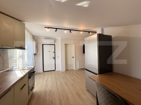 Mansardă casă nouă, acces exterior, 89 mp, curte, Romane? - Fotografie 5