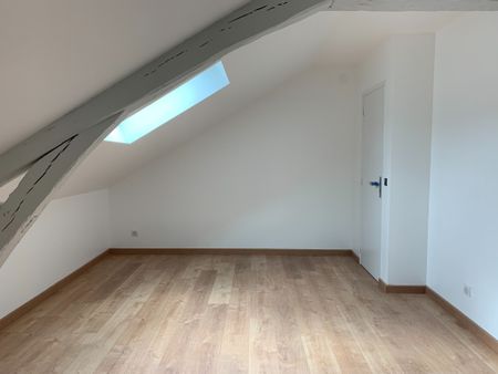 Location Appartement 3 pièces 83m² DEVILLE LES ROUEN 76250 - Photo 3