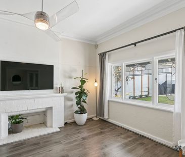 Character Charm Meets Contemporary Luxury HOME OPEN SATURDAY 22 AUG... - Photo 1