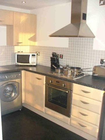 2 bedroom apartment to rent - Photo 4