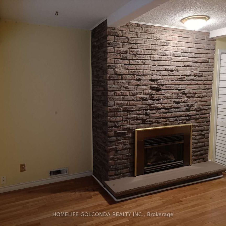 For Lease - 2475 Council Ring Road, Mississauga, Ontario - Photo 1