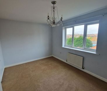 Chatsworth Road, Corby, NN18 8PE - Photo 1