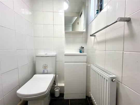 1 Bedroom Room to Rent To Let - Photo 1