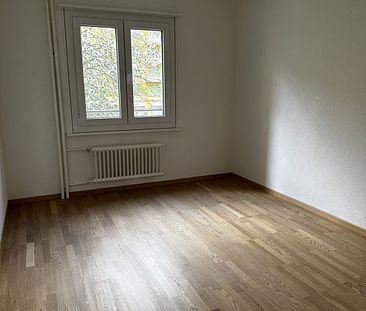 Rent a 3 rooms apartment in La Chaux-de-Fonds - Foto 4