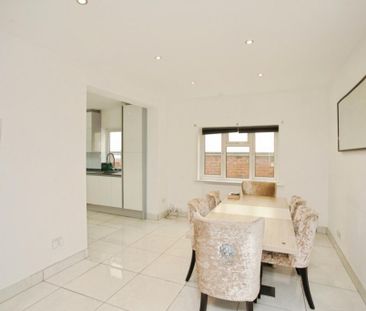4 bedroom detached house to rent - Photo 5