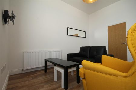 Osborne Terrace, Jesmond, Newcastle Upon Tyne - Photo 2