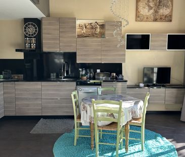 MALLEMORT - DOMAINE DE PONT ROYAL. Appartement meublé de 45m - Photo 3