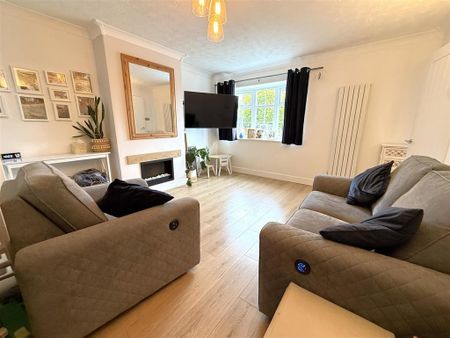 3 bedroom link detached house to rent - Photo 2