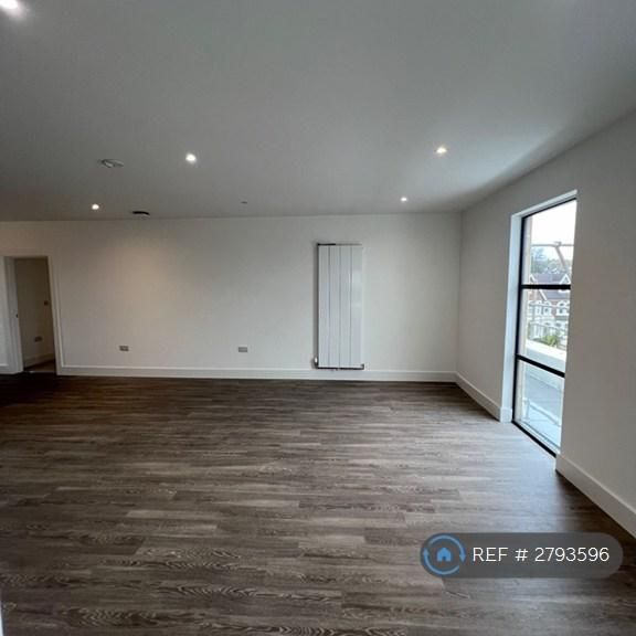 3 bedroom penthouse to rent - Photo 1