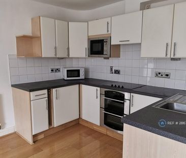 1 bedroom flat to rent - Photo 2
