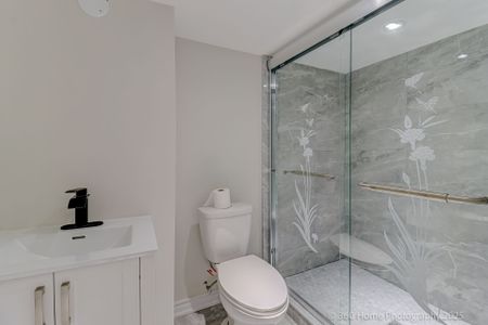 For Lease - 305 Old Harwood Avenue, Ajax, Ontario - Photo 2